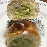 SUMOMO BAKERY - ピスタチオコロネの断面