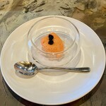 BISTRO H - おまかせコース7,000円、パプリカムース、ニシンの燻製卵アブルーガ