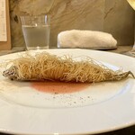 BISTRO H - おまかせコース7,000円、鮎のコンフィカダイフ揚げ