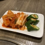 焼肉・光陽 - キムチ盛り合わせ