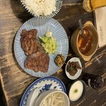 炭焼牛たん東山 仙台本店 - 