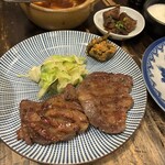 炭焼牛たん東山 仙台本店 - 