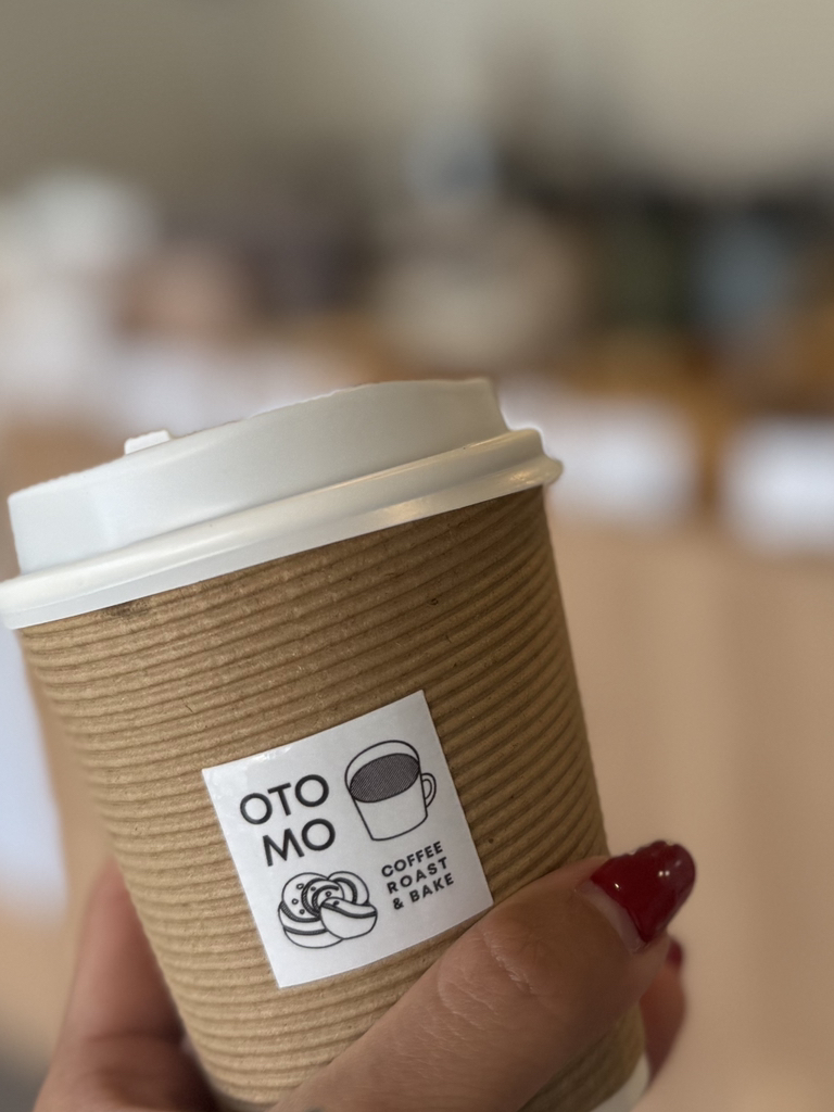写真 : OTOMO COFFEE ROAST & BAKE （オトモ コーヒー ロースト&ベイク