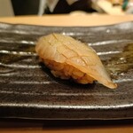 赤坂 鮨 天ぷら 祇園いわい - ヒラメの昆布締め