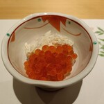 赤坂 鮨 天ぷら 祇園いわい - ズワイガニの生クリーム和えといくらの小丼