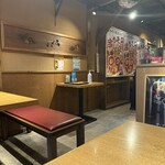 カレーうどん 千吉 - 落ち着くウッド