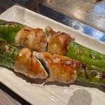 IRON PLATE - 万願寺とうがらし豚肉巻きは美味い！