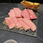 VinIX - 厳選部位の焼肉:ボリュームと厚みがしっかり！◎