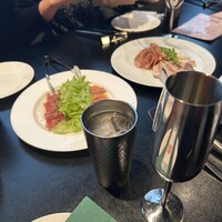 operetta 丸の内トラストタワー店 - 大皿 ２種   水とスパークリングワイン