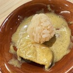 鮨 侑じ - あわび肝ソース(赤シャリを添えて)