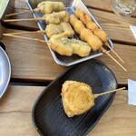 新世界じゃんじゃん横丁 串かつ 勝大 - 