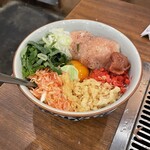 浅草もんじゃ もんろう - 鶏肉と梅シソ天、さっぱりお好み焼きめずらしい