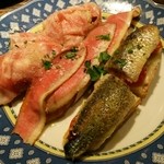 14.11.27 パンチェッタと栗ペースト・モッツァレラチーズと自家製鴨スモーク・イワシのブルスケッタ(各390円)