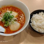 らぁ麺たけし - 担々麺と白飯