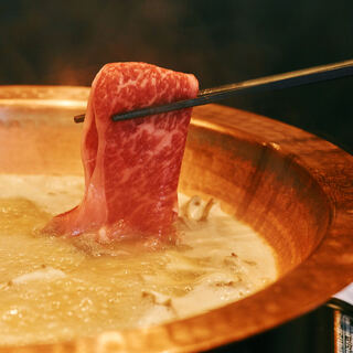 名物の『弓豚』『寒鰤』をしゃぶしゃぶで味わうご宴会コース