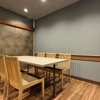 3名様～6名様の個室も多数ご用意しております。