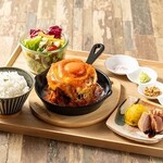 和牛近江牛ランチ 月とハンバーグ - 