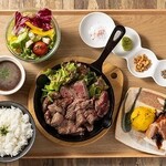 和牛近江牛ランチ 月とハンバーグ - 