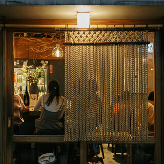 《温もり溢れる店内＆スタッフ♪》昼も夜もみんなで楽しめる店✨