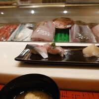 美乃鮨 - お椀、鯵、シメサバ