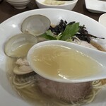 麺屋 心羽 - 透き通った素晴らしいスープ☆