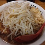 らーめん こじろう 526 鶴見店 - 醤油ベースのスープはコクがあり、くせになります。