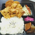 十八屋 - ハムカラ弁当650円+ごはん大盛り50円（2025年11月）