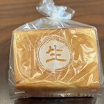 大須ベーカリー - 生食パン、手のひらよりちょっと大きめサイズ