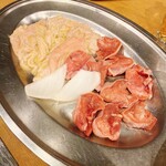 焼肉 三四郎 - 塩ホルモンと塩タン