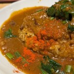 旨辛カレー専門店 白洋亭 - とんかつほうれん草カレー　1330円　＋　ライス大盛り　150円