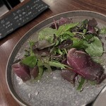 284 - カツオの皮のパリ感とドレッシングとの相性が絶妙