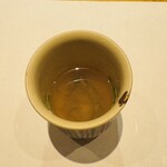 鮓 きずな - シジミで出汁をとった平茸のお吸い物