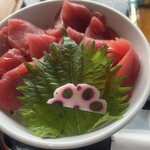 かづきケータリングサービス - マグロ丼アップ