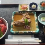 かづきケータリングサービス - マグロ丼定食