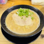 美與志堂 - 豚骨醤油ラーメン