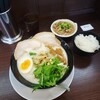 だるま大使 - だるまとキノコと私1100円 小ライス230円