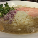 金沢濃厚煮干豚骨 伊乃心 - 