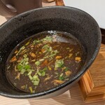 なにわ麺次郎 然 - 黄金貝つけめん スープ