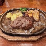 グリル・ヴィヴィ - ステーキ（梅ソース）