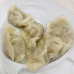 餃子館 - セロリ水餃子！ぷりぷり〜