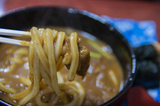 味万 - ２－２）カレーうどんの麺