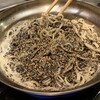 博多もつ鍋 もつ彦 - 水炊き風もつ鍋の胡麻そば仕上げ