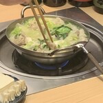 博多もつ鍋 もつ彦 - 水炊き風もつ鍋