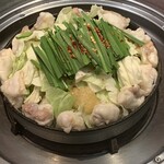 博多もつ鍋 もつ彦 - 水炊き風もつ鍋　もつ特盛り