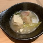 博多もつ鍋 もつ彦 - 水炊き風もつ鍋