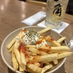 一角 - フライドポテトのチリソース、クリームチーズ添え