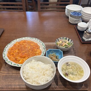 口コミ一覧 : 紫藤花 （シトウカ） - 丸太町（京都市営）/中華料理