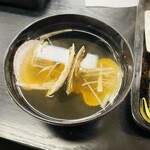 割烹民宿 めぐろ - ミニホタテのお吸い物
