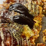 神戸鉄板 長田いっしん - 神戸のどろソースをトッピング