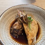 生本まぐろ 炊き餃子 井上 - 鯛の煮付けも付いてます